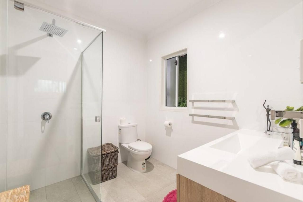 Contemporary In The Heart Of Paddington By Custom Hosting