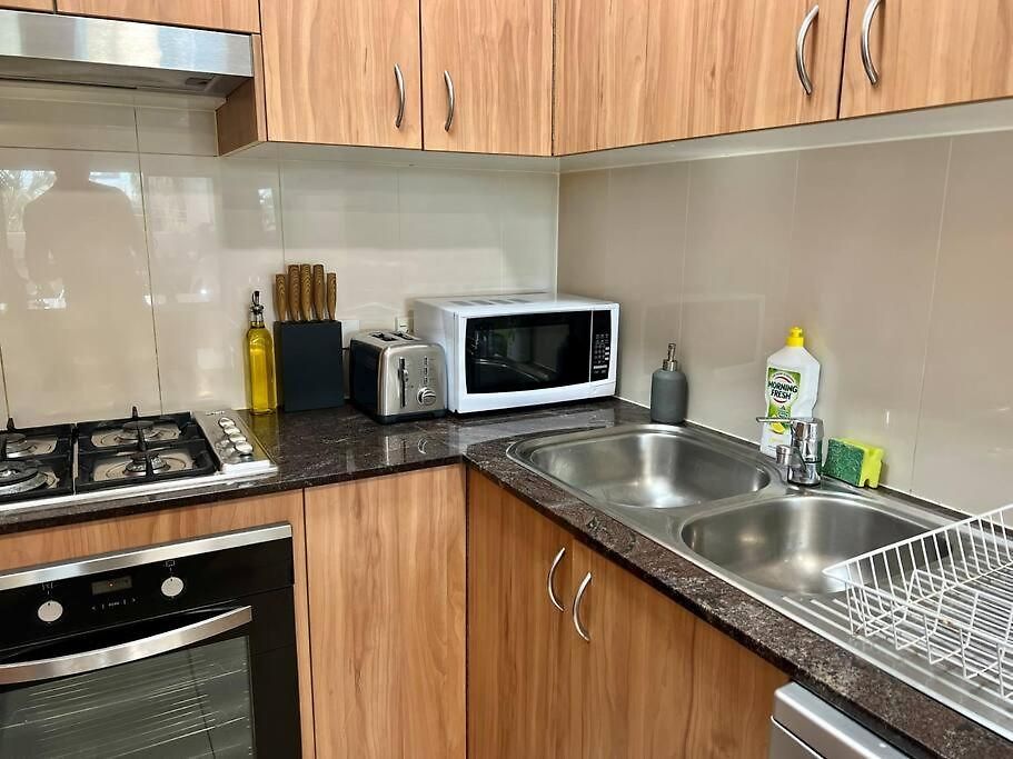 2-bed Acropol With Balcony & Parking Apartment Brisbane