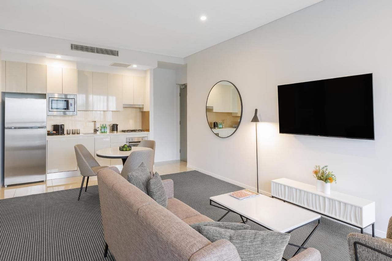 Meriton Herschel Street, 5* Brisbane