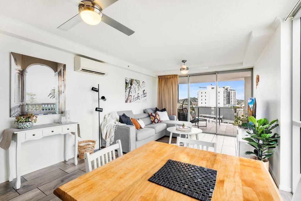 Spacious Inner With Free Parking * Brisbane