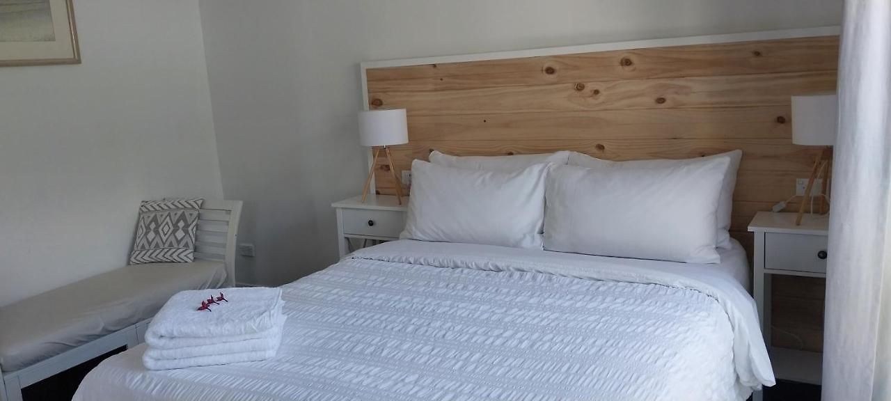 Maple - The House By The Bay *