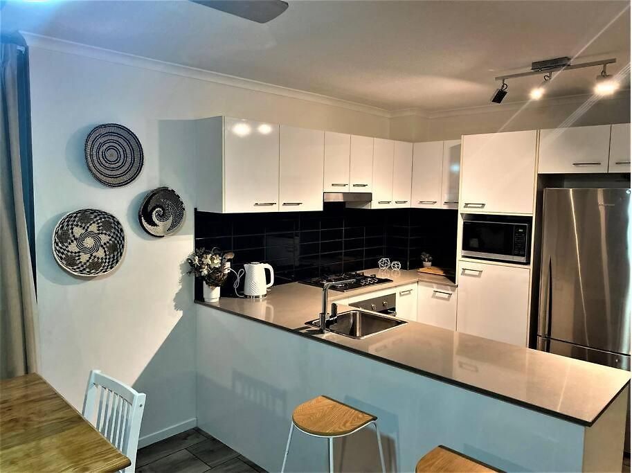 Spacious Inner With Free Parking Brisbane