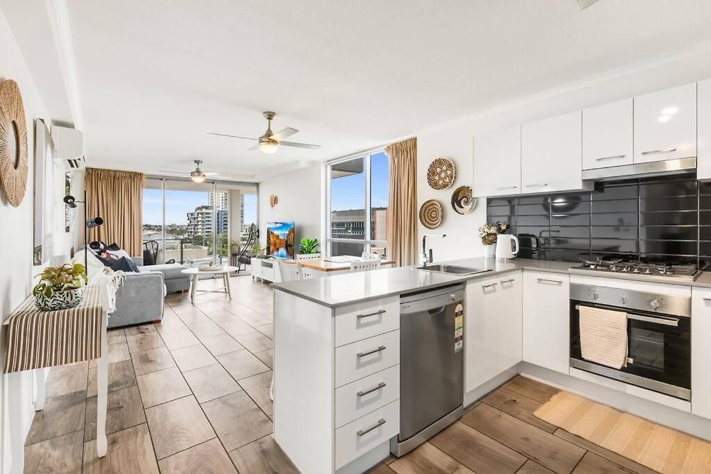 Spacious Inner With Free Parking * Brisbane