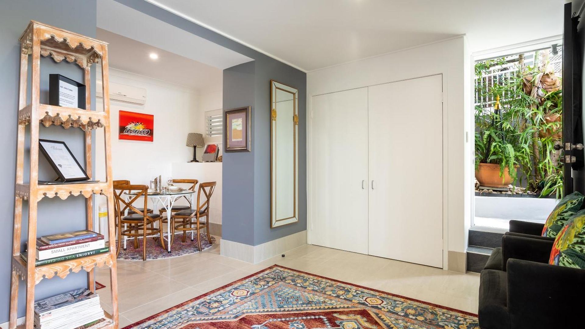 Apartment Contemporary In The Heart Of Paddington By Custom Hosting Brisbane