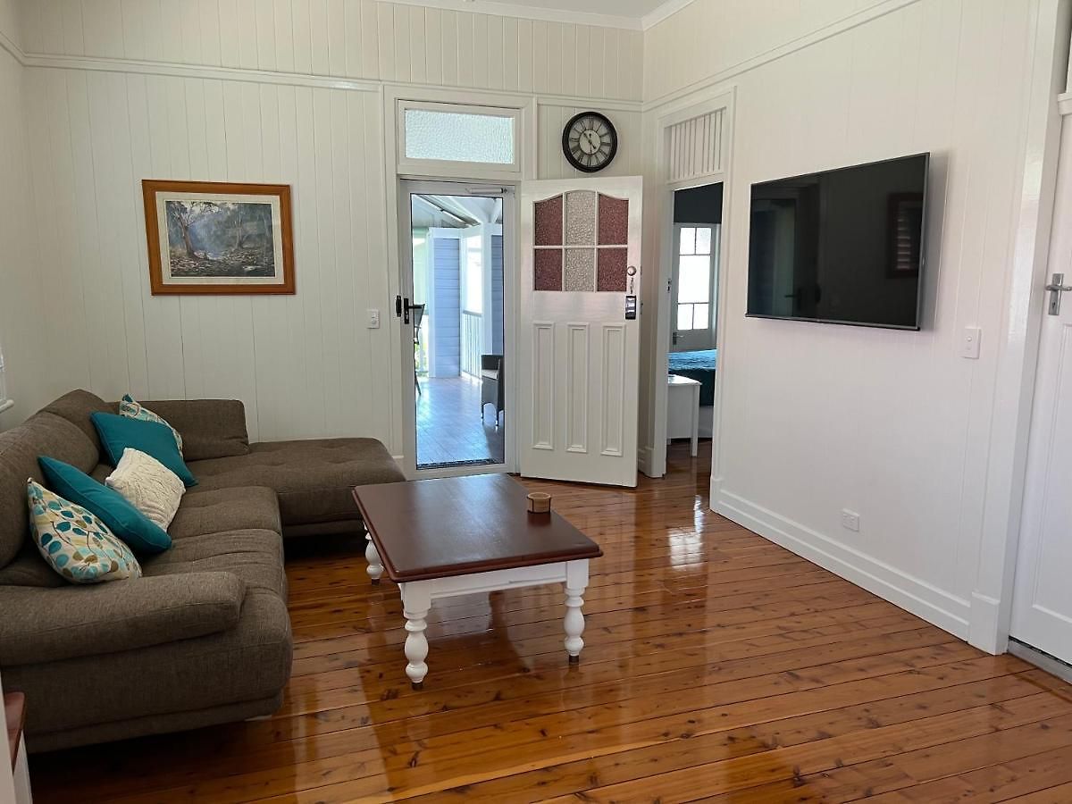 Holiday home Old Queensland Charm Entire Upper Level *