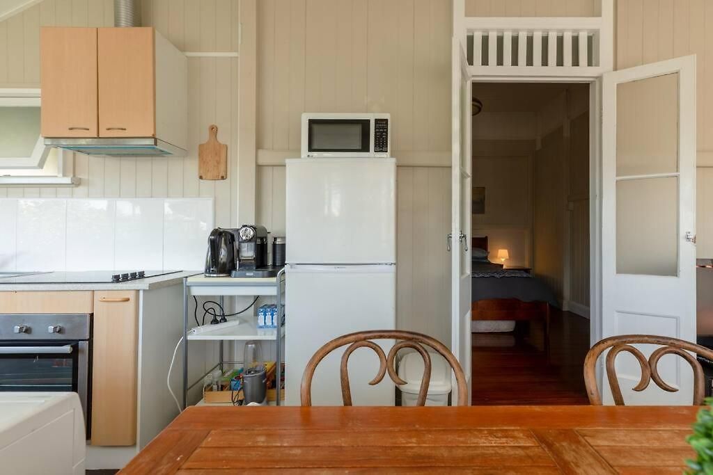 Quaint & Cosy 1 Bedroom In Queenslander. Apartment Brisbane