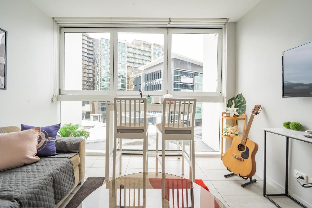 Fortitude Valley View 1b1b W Shared Pool Gym C11 *