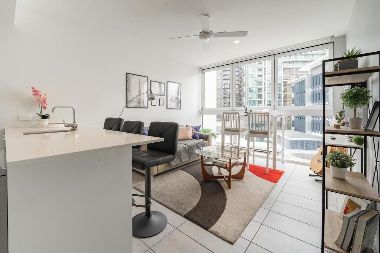 Fortitude Valley View 1b1b W Shared Pool Gym C11 Apartment Brisbane