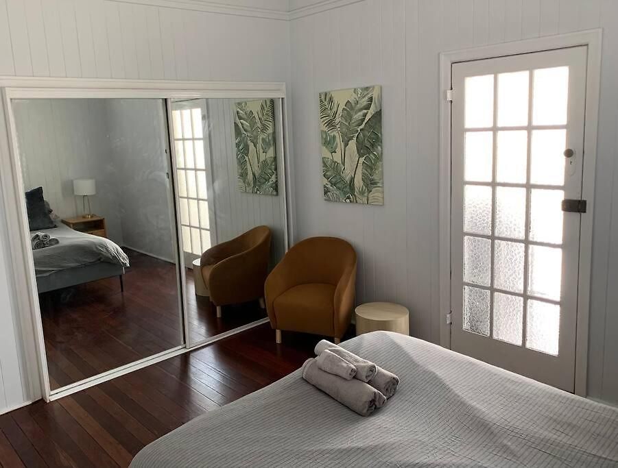 Holiday home Charming 1920's 4br Freestanding Plantation Qldr.