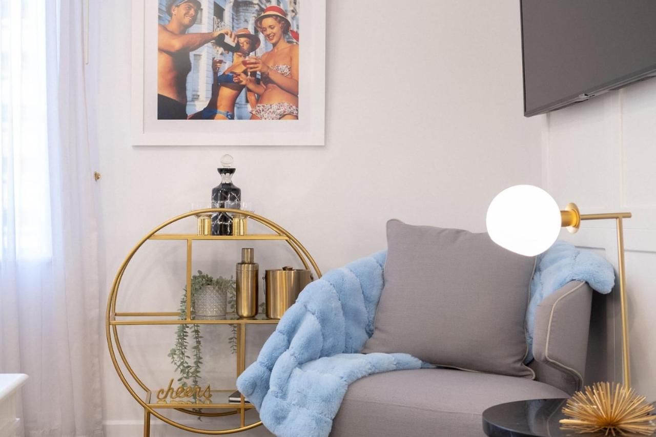 St Tropez Apartment Brisbane