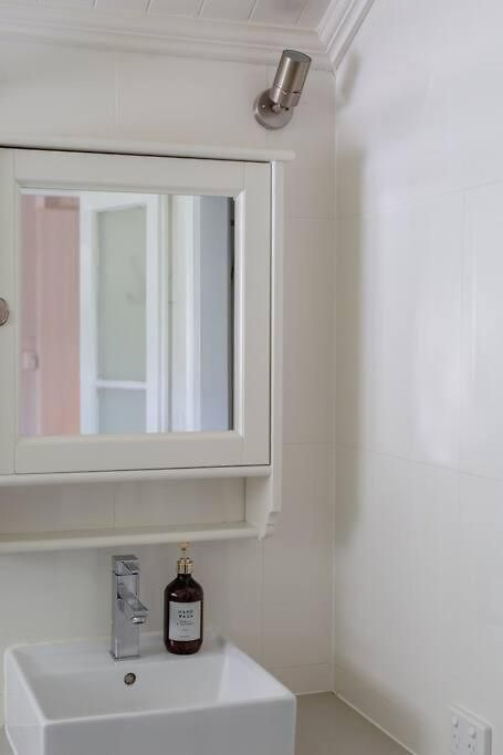 Apartment Quaint & Cosy 1 Bedroom In Queenslander. *