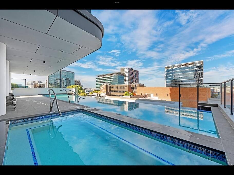 Apartment Fortitude Valley Prime Position 2 X Bed, View, Parking, Pool *