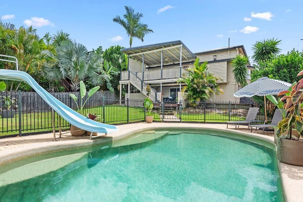 Charming 5br Family W/pool 10min From Airport Holiday home