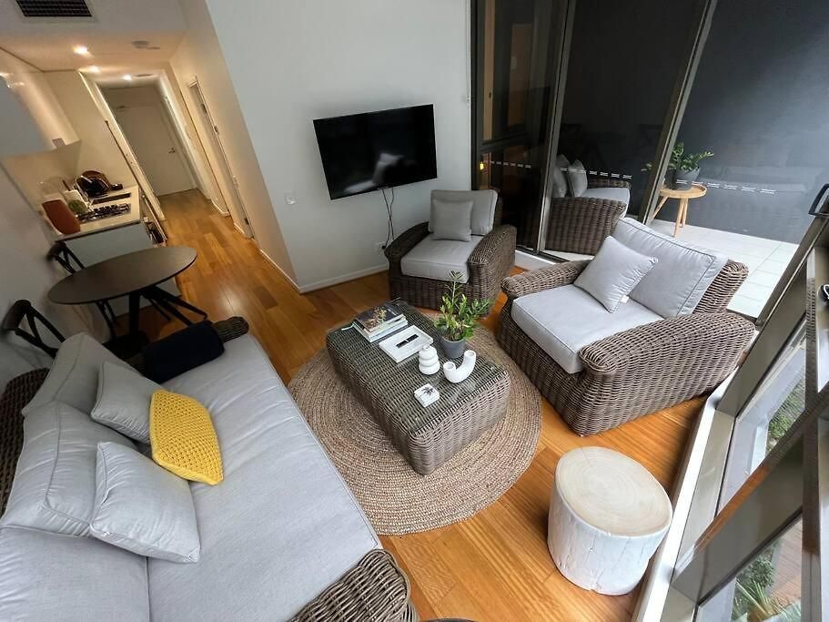 Newstead Ideally Located 2bed 2bath Free Parking In Heart Of Everything