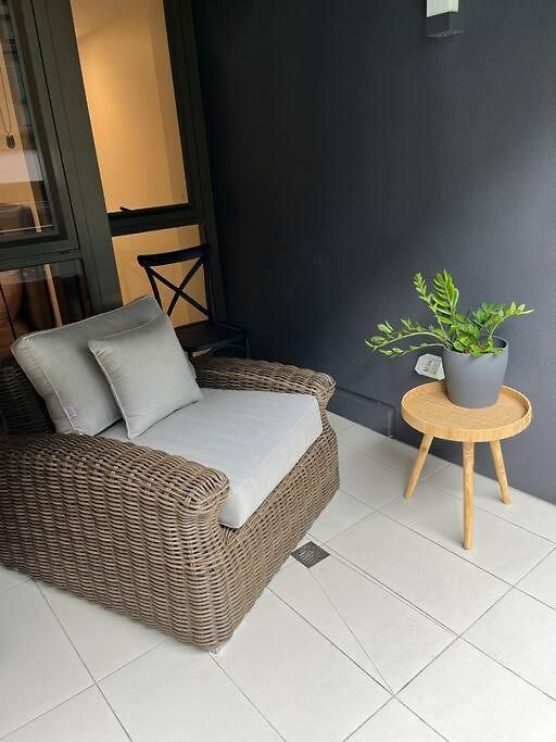 Newstead Ideally Located 2bed 2bath Free Parking In Heart Of Everything Brisbane