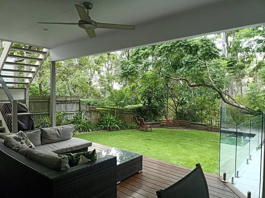 Adorable Private 2 Bedroom Guest + Pool *