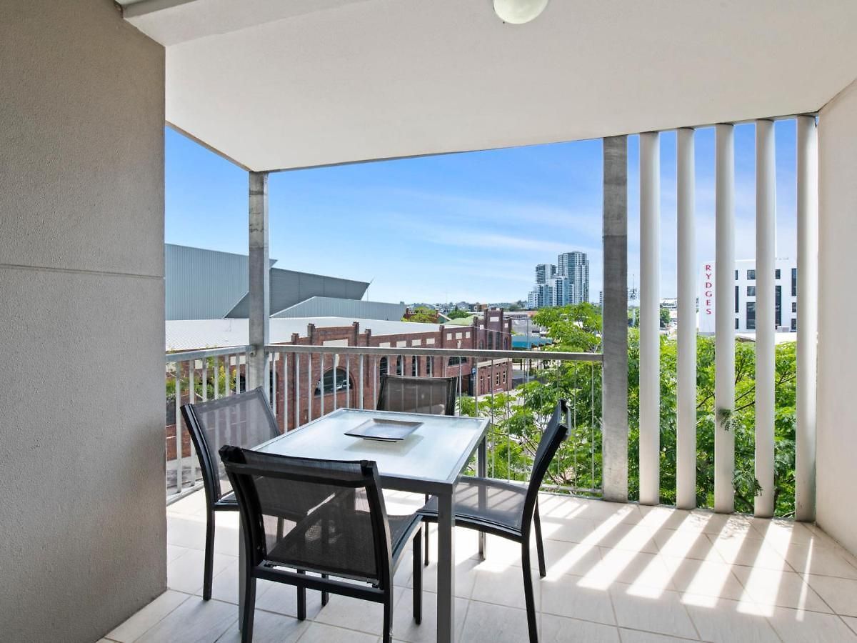 Apartment Artsy Destination Compact & Cosy 2 Bedroom At Valley Brisbane