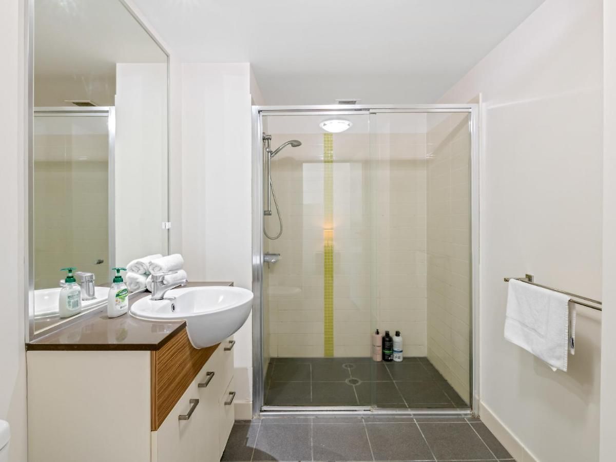 Centre 3br With Stunning Views