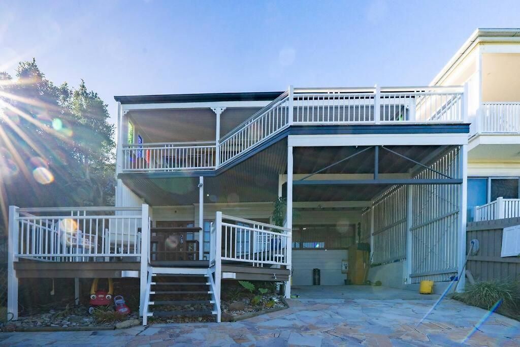 West End Luxury 5b3b W Parking And Pod Music System M9 * Brisbane