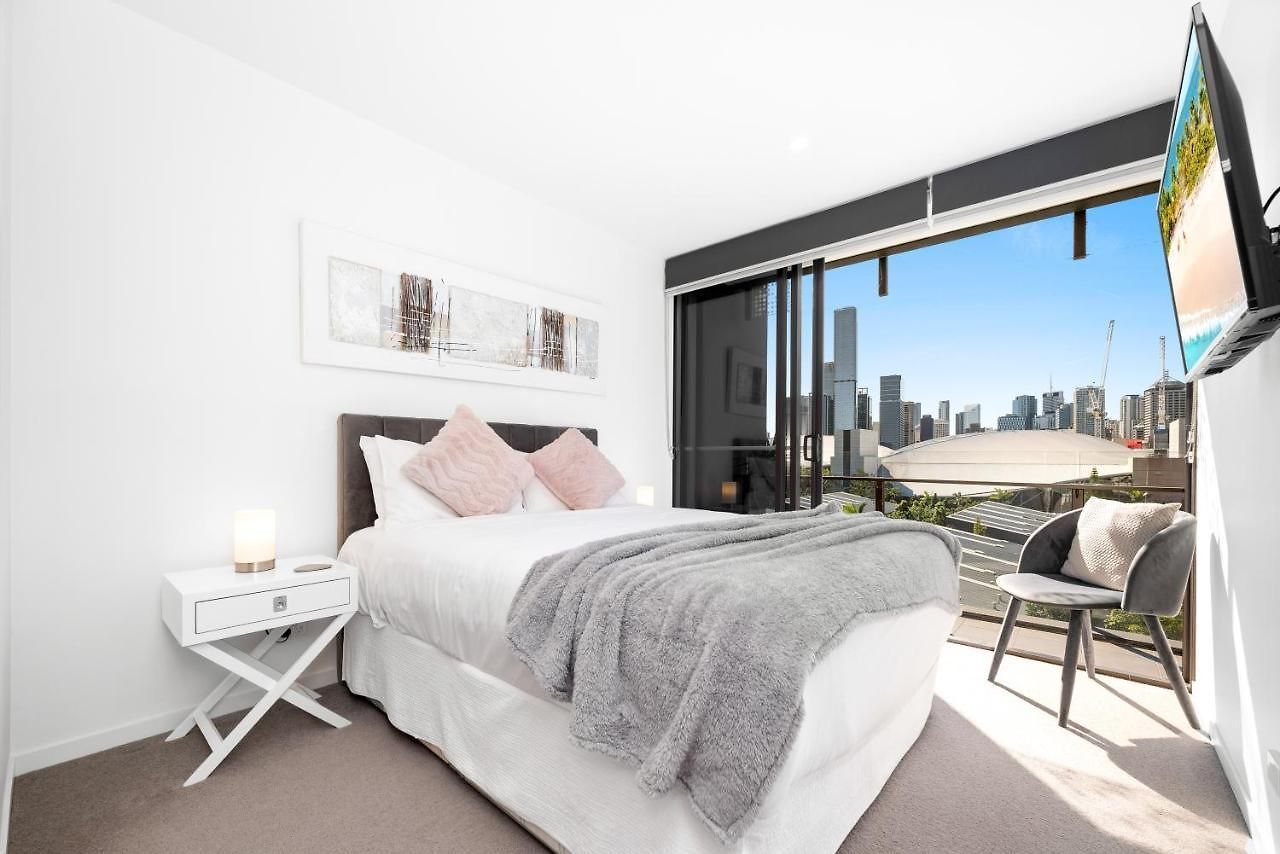 Opera South Aparthotel 5*