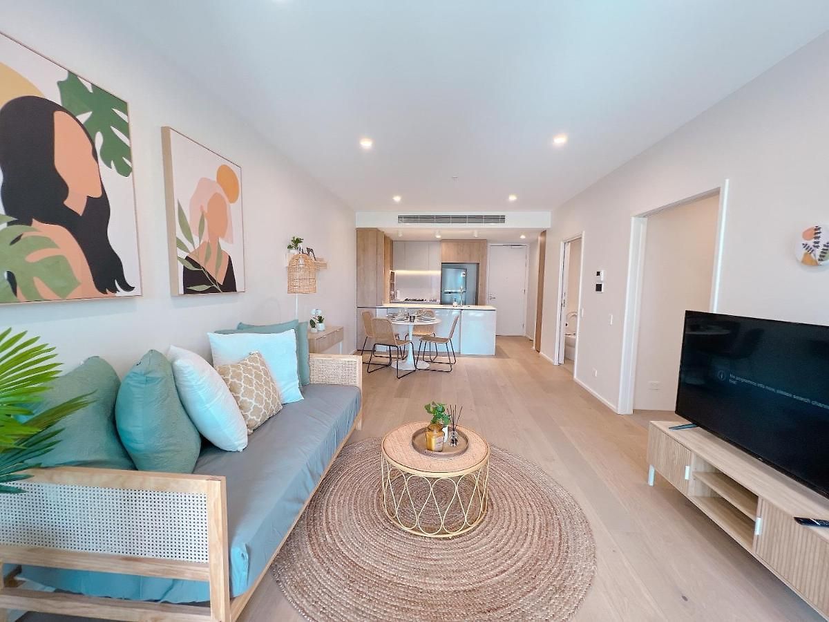 Brand New Riverside Designer 2bd At West End Apartment *