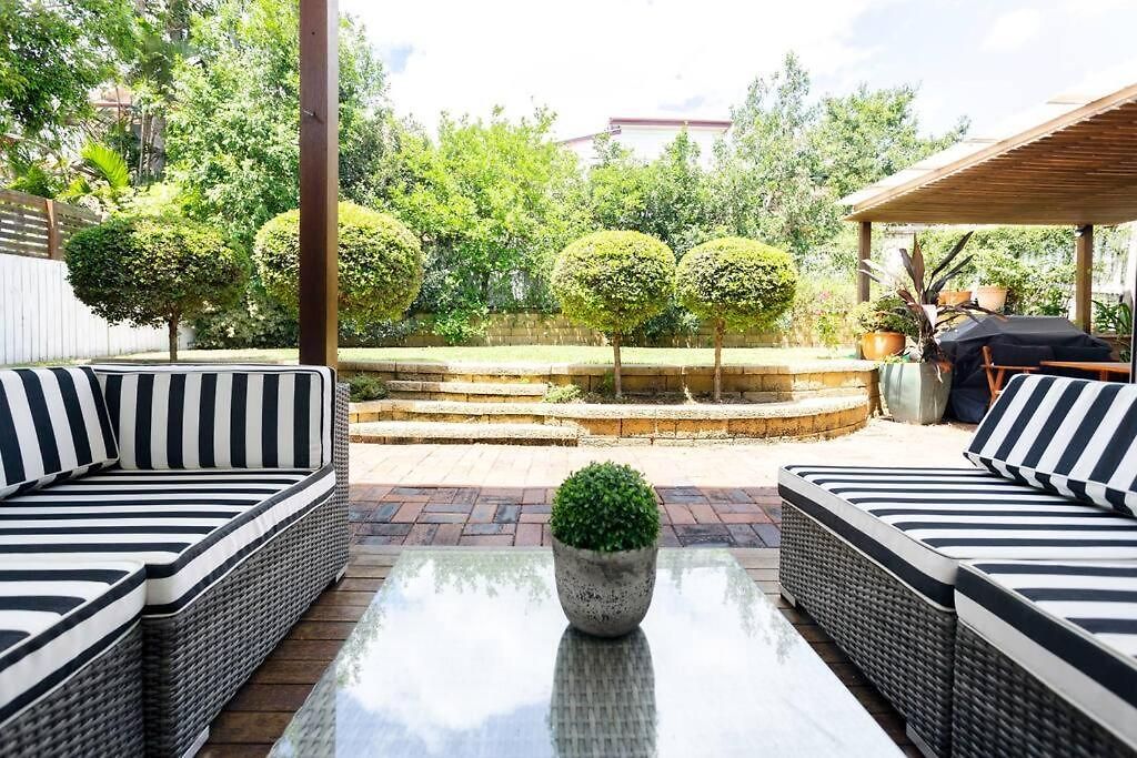 Garden 1brm Private & Spacious