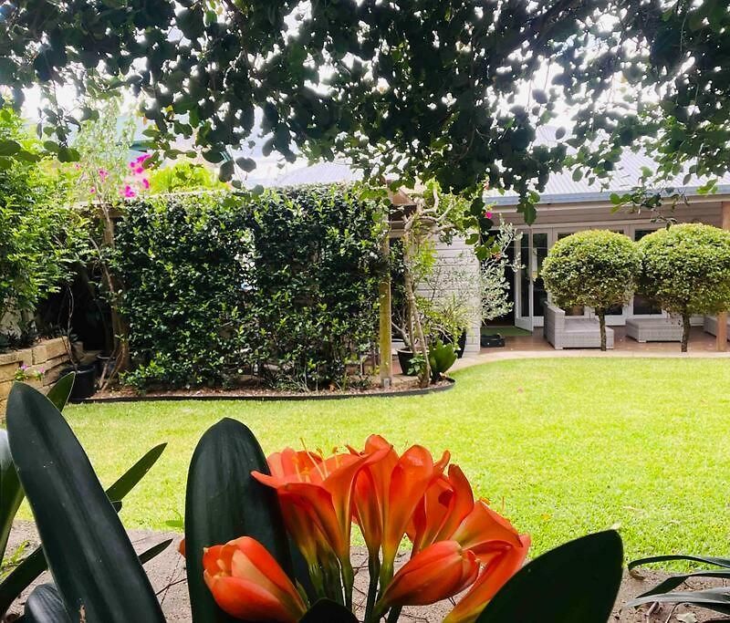 Garden 1brm Private & Spacious Apartment *