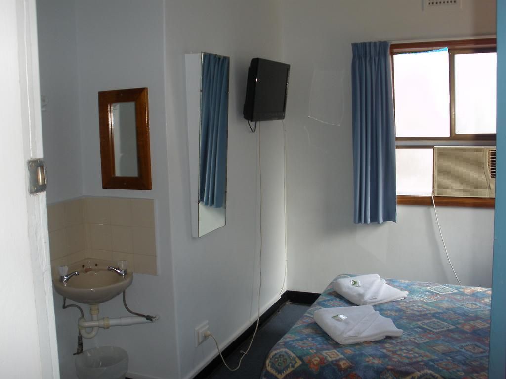 Acacia Inner City 3*