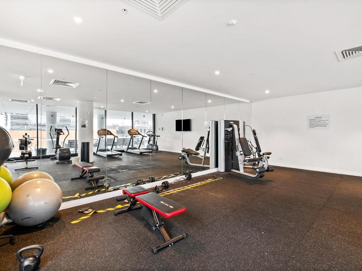 Heart Of The Valley Chic High Level 2br * Brisbane