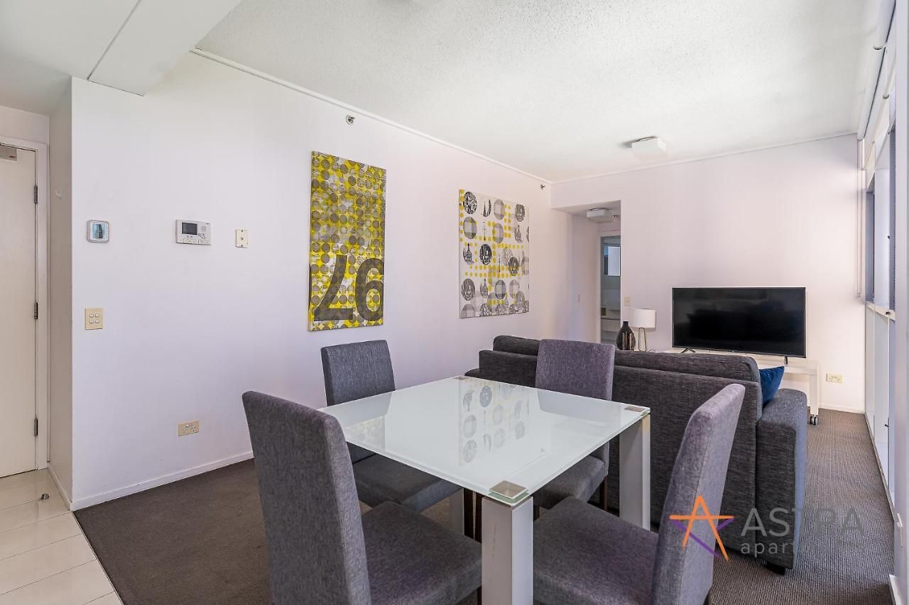 Skyline Hosted By Aab Apartment *