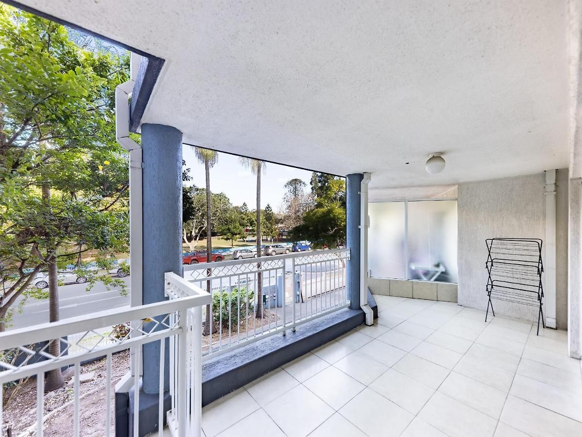 Spacious Newly Furnished 2bed In South Brisbane