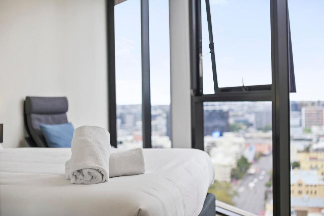 Story Bridge & River View 2 Bedroom With Car Park