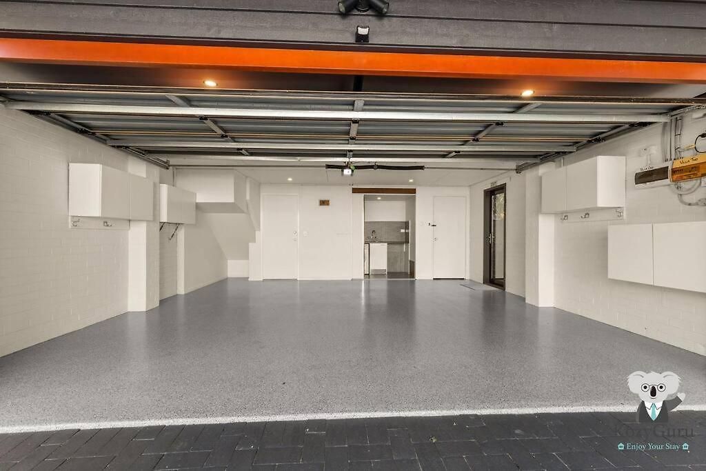 Kozyguru | Spring Hill | 2 Bed 2.5 Bath * Brisbane