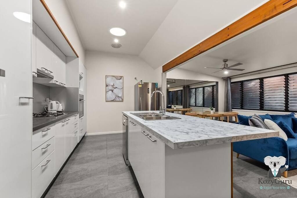 Kozyguru | Spring Hill | 2 Bed 2.5 Bath Brisbane