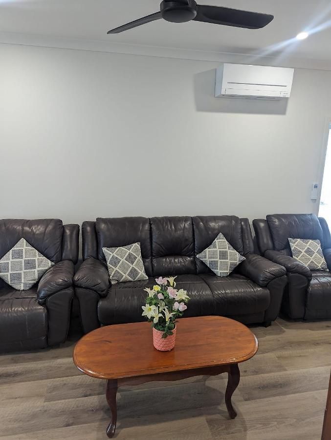 Immaculate 2-beds Entire House Chermside