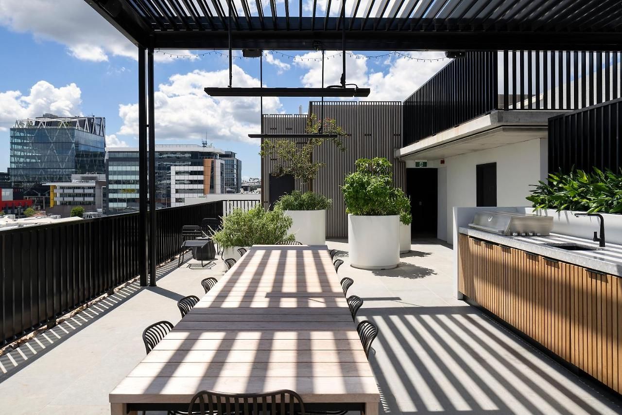 Apartment Alfred & Turner Apartments, Luxury 2 Bedroom In The Heart Of The Valley *