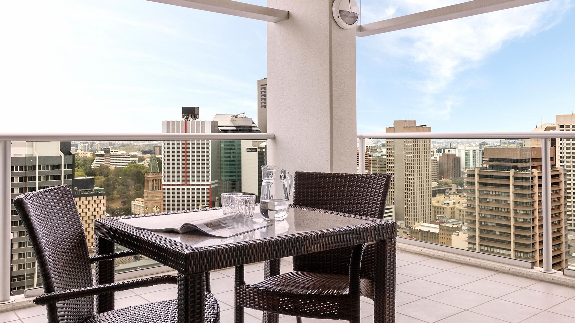 Aparthotel Oaks Casino Tower 4*