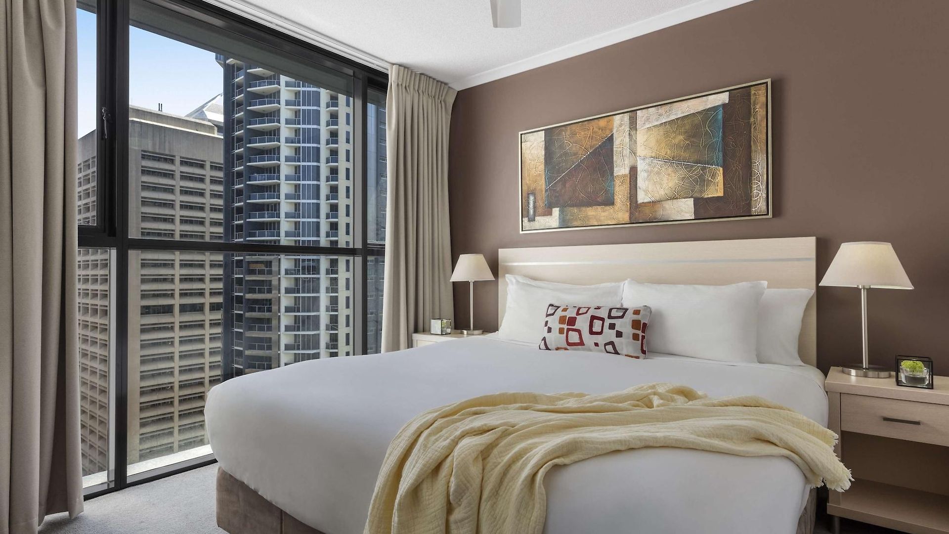 Oaks River Aparthotel 4*