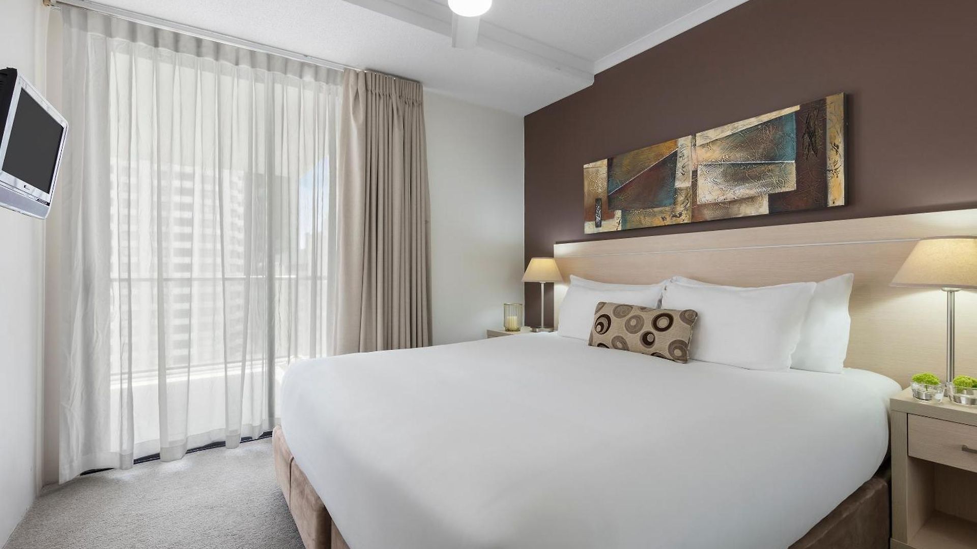 Aparthotel Oaks River 4*
