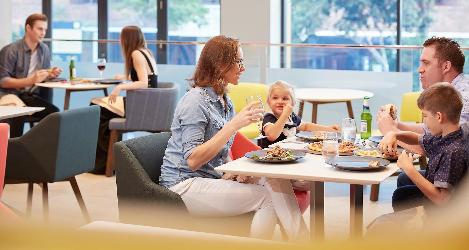 Hotel Holiday Inn Express Brisbane Central By Ihg Brisbane