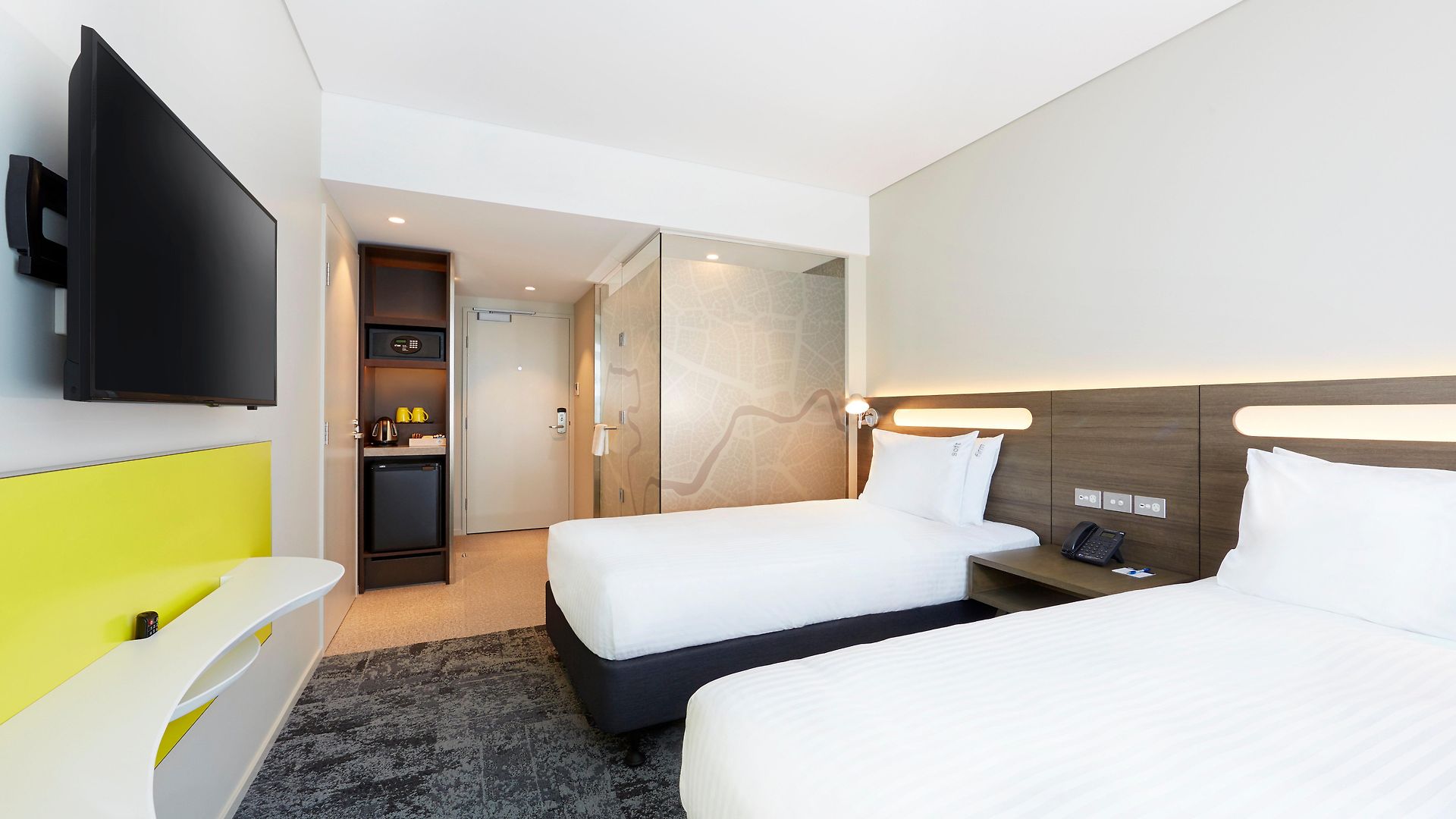 Holiday Inn Express Brisbane Central By Ihg 4*