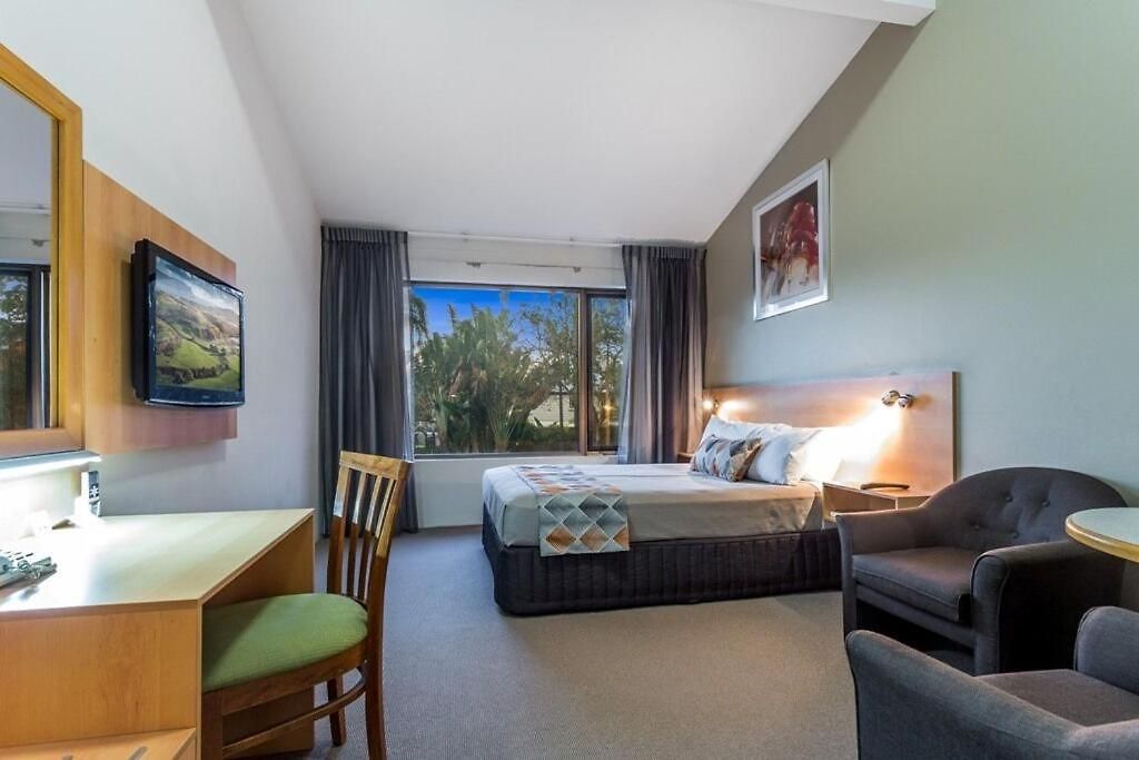 Airport International Hotel 4*