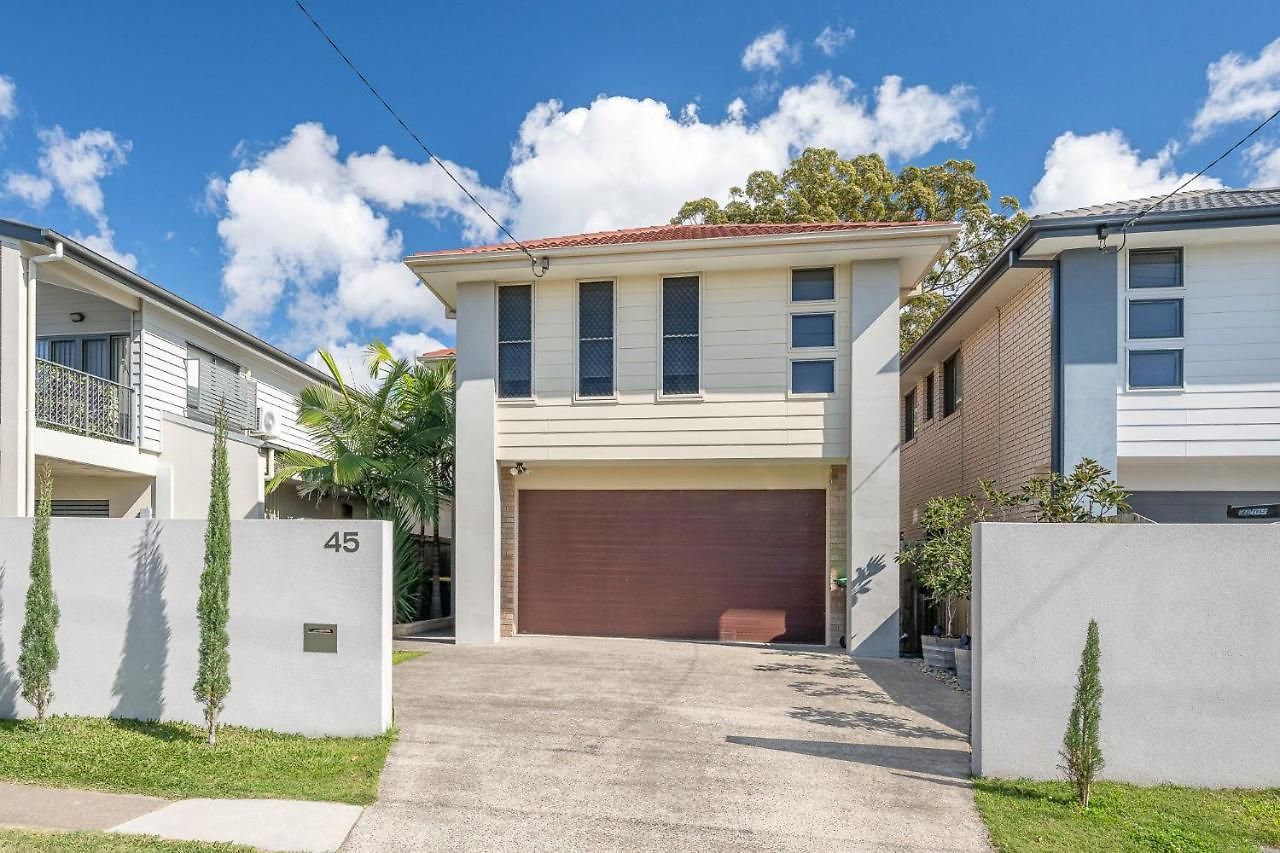 Large House 7 Mins From Airport *