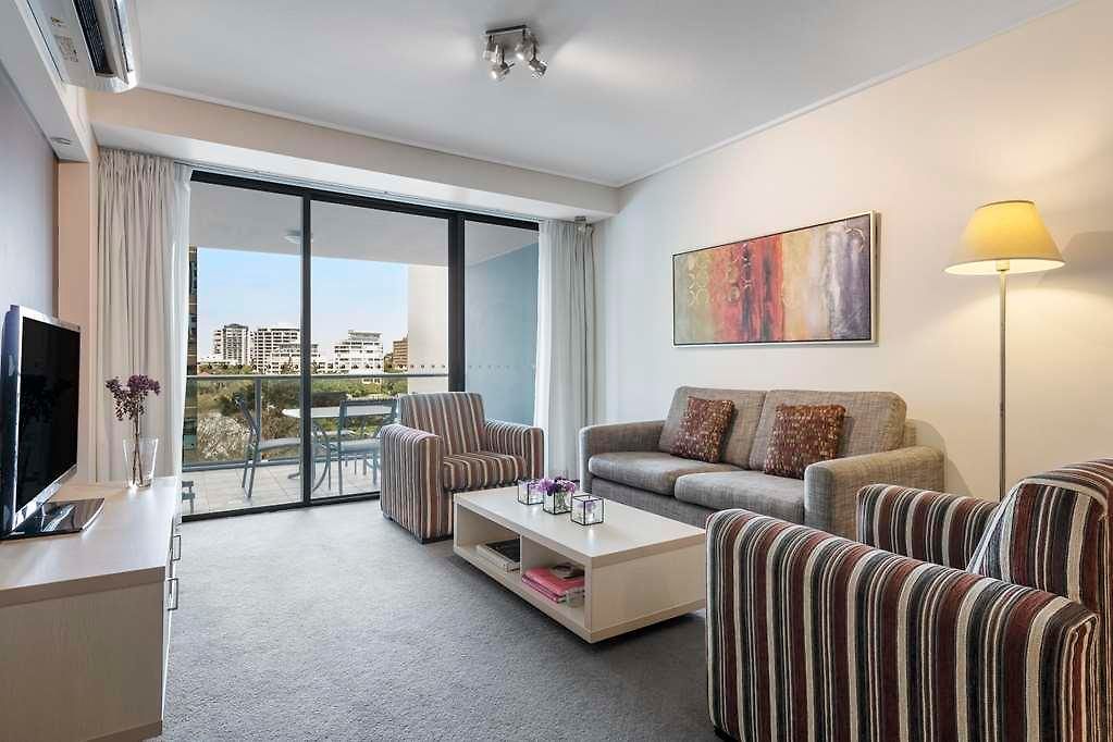 Aparthotel Oaks On Felix 4*