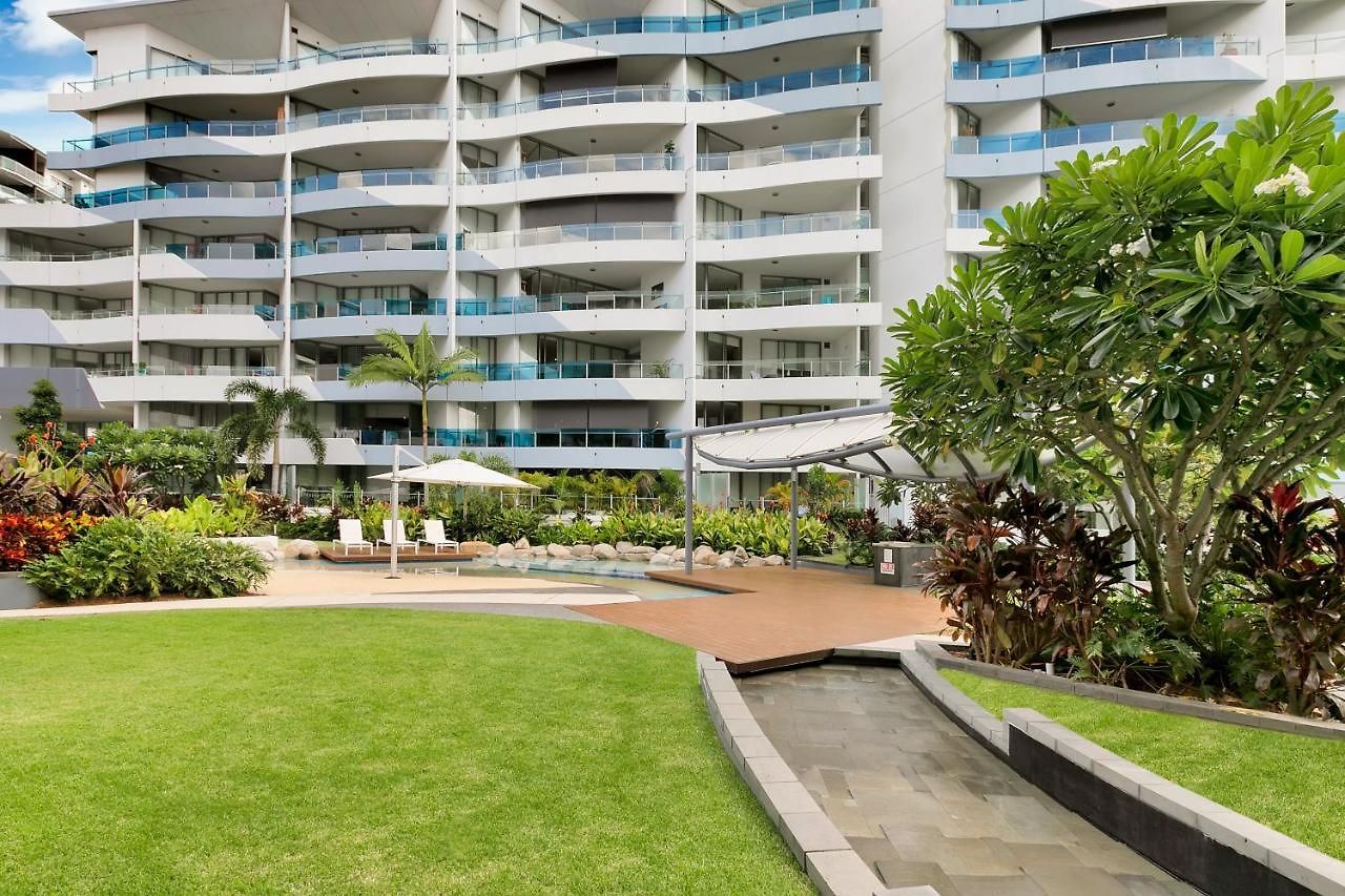 Stunning Waterfront Penthouse 3 Or 4 Bedrooms * Brisbane