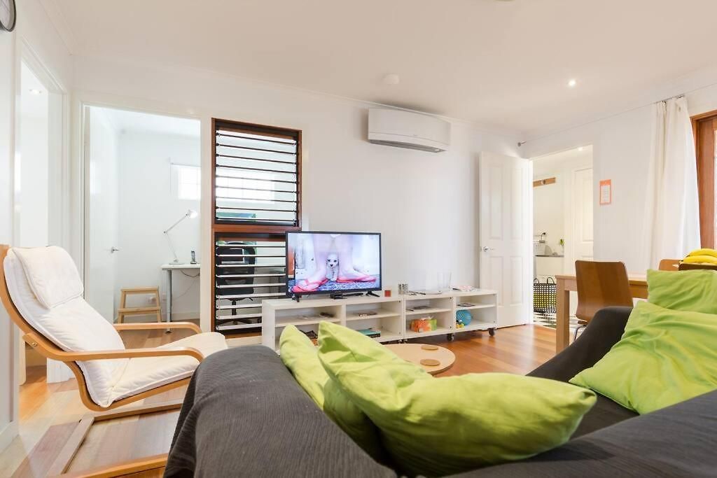 Cool Flat - 2 Bed & Office