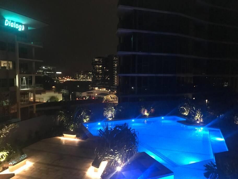 1b Modern Flat In Peel St With Pool And Gym Access C20