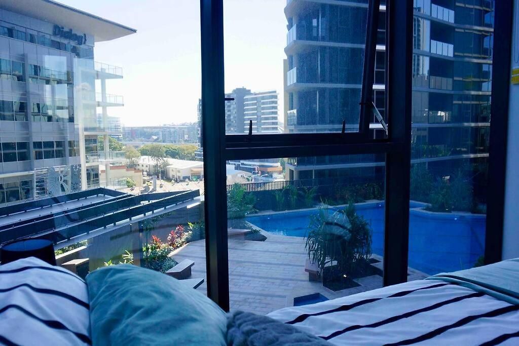 1b Modern Flat In Peel St With Pool And Gym Access C20 Apartment *