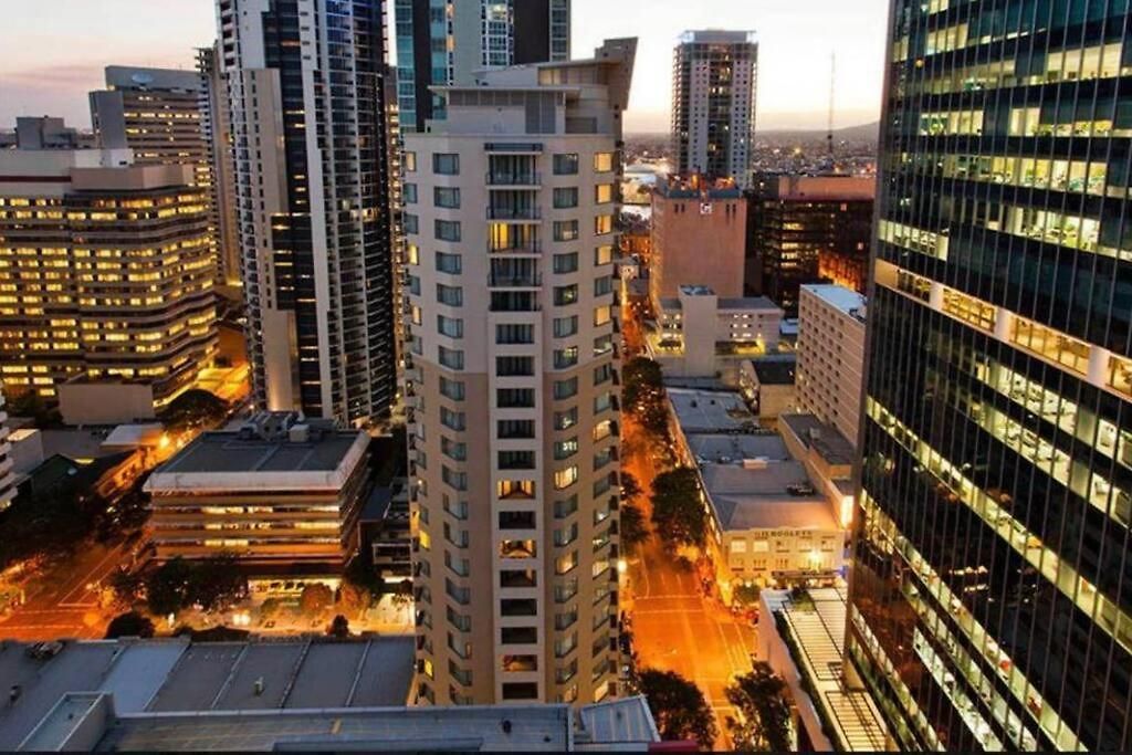 Apartment Cbd 1bed/pool/gym/sauna/ - Close To Everything! *