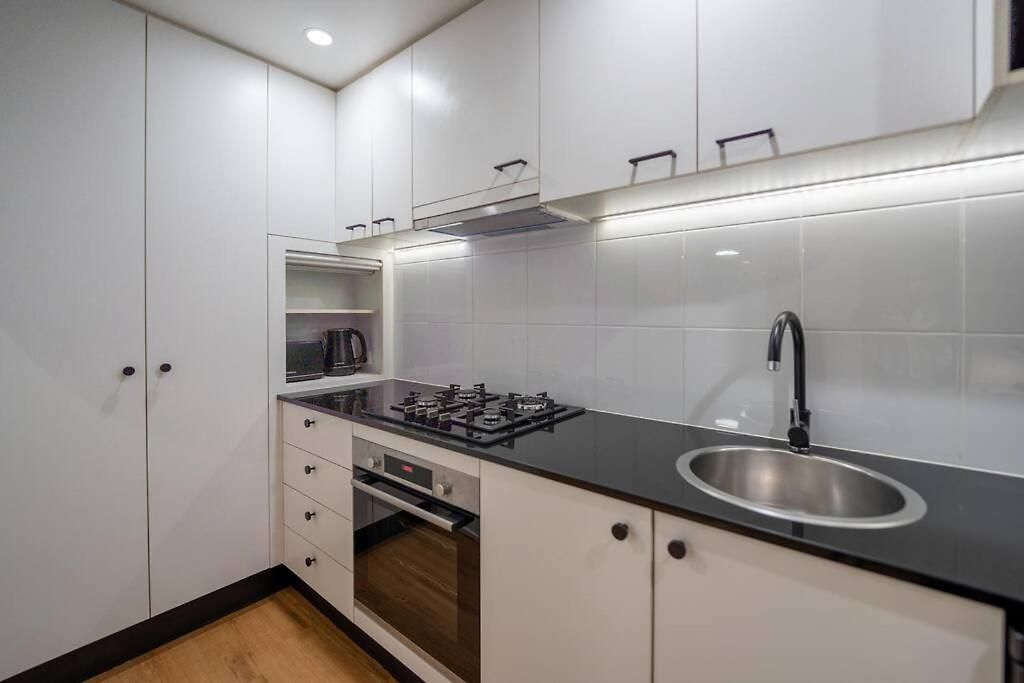 Story Bridge & River View 2b1b W Free Parking! - 84 * Brisbane